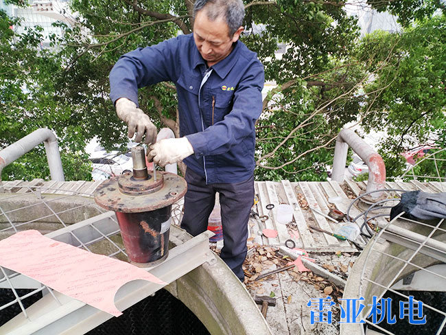 长沙融城花园大酒店冷却塔维修4